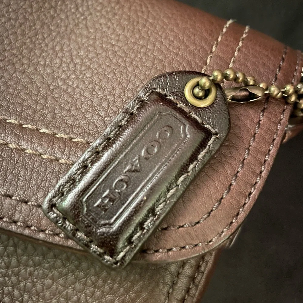 New! 2007 Coach Chelsea (10951),  brown leather, shoulder bag. - Picture 2 of 8